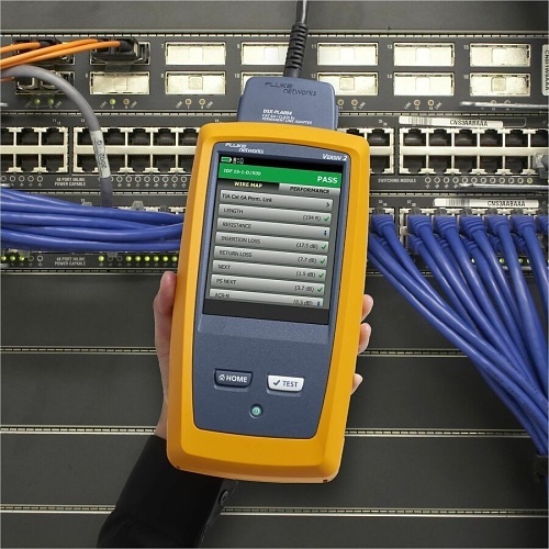 Fluke DSX2-5000 DSX CableAnalyzer V2 Kit without Wi-Fi